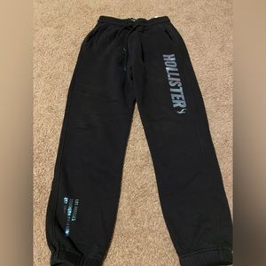 Hollister joggers